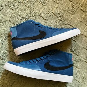 Nike Men's Blue nike  Sneakers